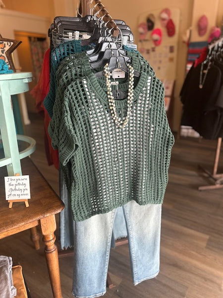 Short Sleeve Crochet Sweater in Dark Green